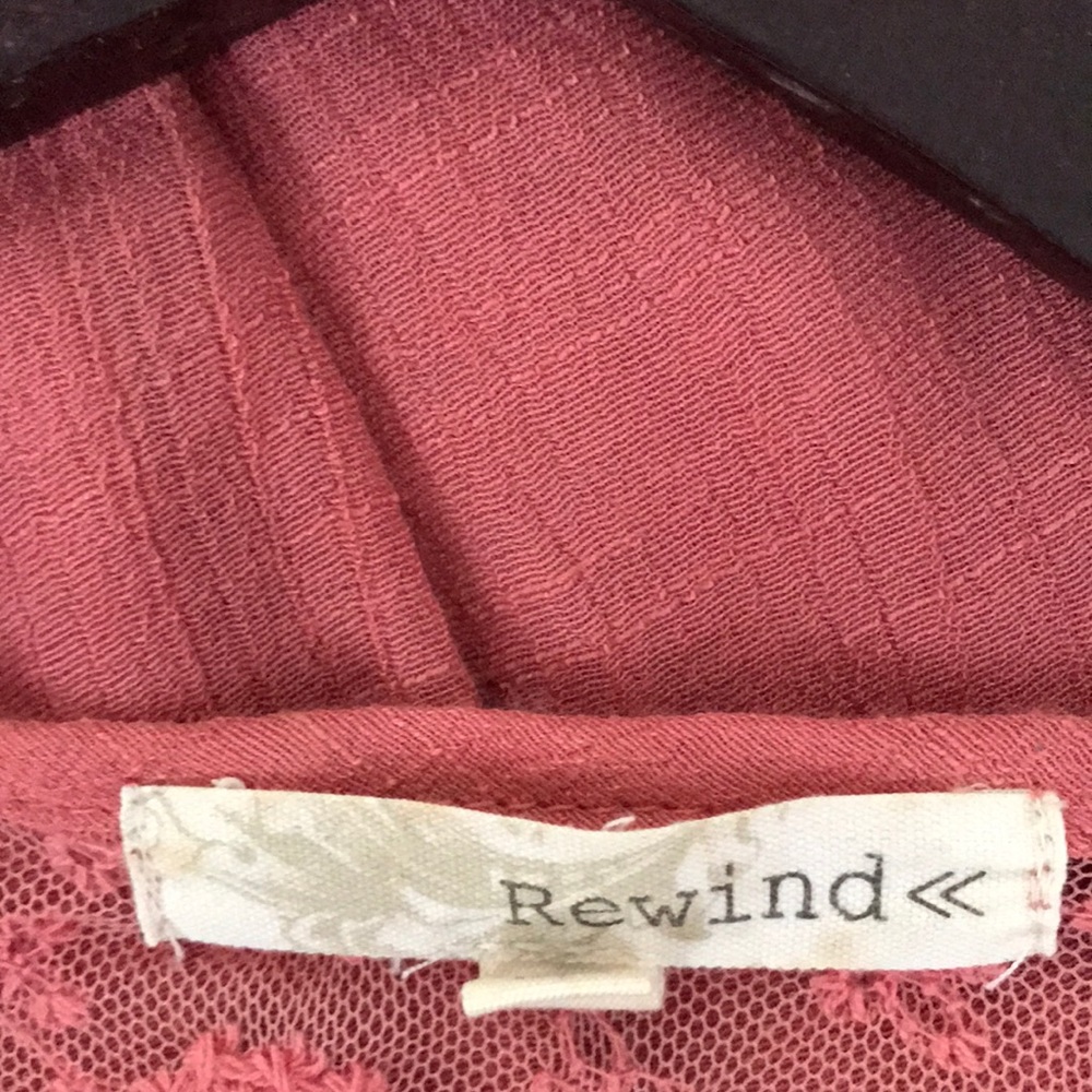 Rewind blouse size small - Picture 3 of 3